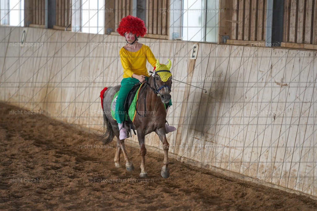 20230917-FAH09788 | Landsberg am Lech, 2023, Kaufbeuren, Kempten, Allgäu, Turnierfotografen Bayern, Fotoagentur Herrmann, Turnierbilder, Reitsport Fotos, Pferdefotograf, Augsburg, Bad Tölz, Dachau, Karlsfeld, Memmingen, Buchloe, Schwabmünchen