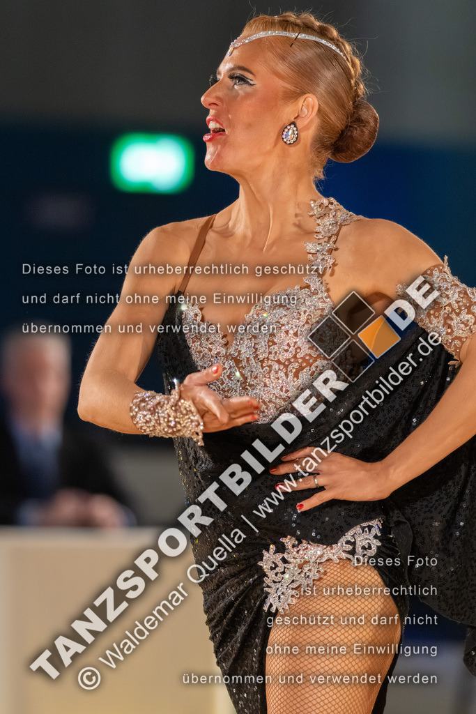 20260322-11912 | Hier finden Sie Tanz Bilder vom Latein und Standard Formationen tanzen. Sportbilder vom Tanzsport. Schöne Fotos und von Weltmeisterschaft, Europameisterschaft, Bundesliga, Regionalliga, Oberliga und Landesliga sowie von GOC Stuttgart, DanceComp, WM Bremen