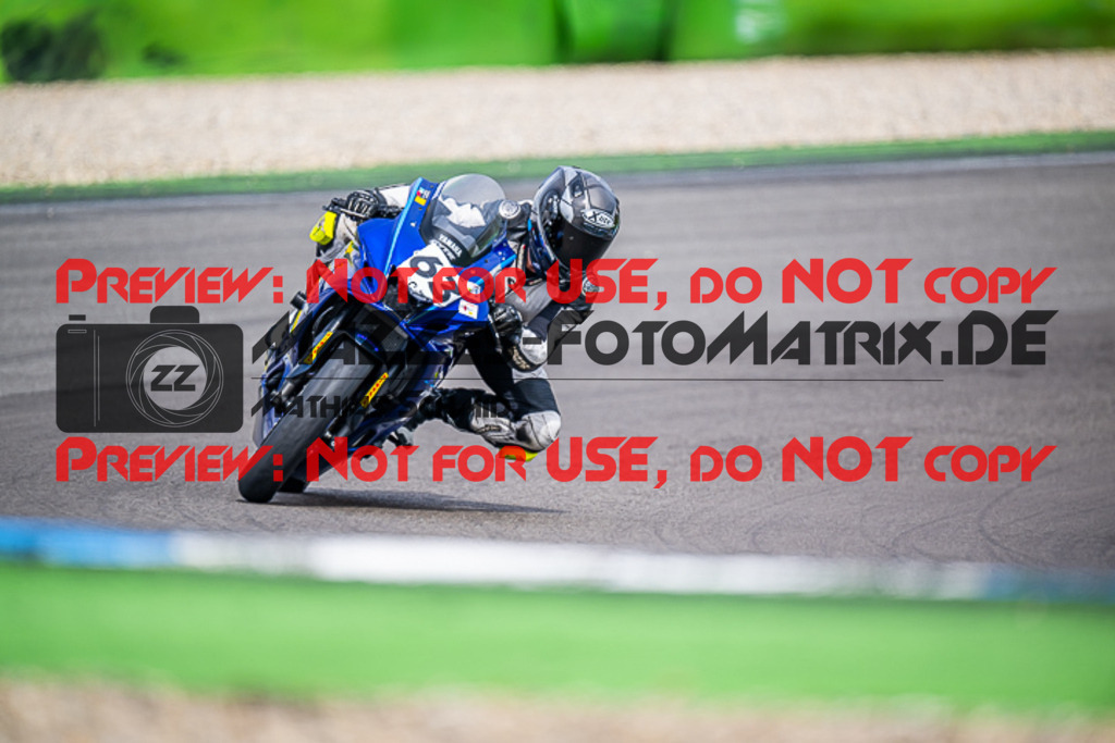 MaZZes_FotoMatrix_230410_1201 | GELB