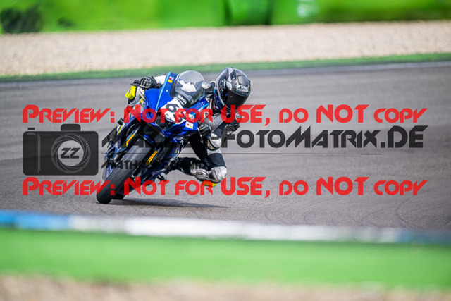 MaZZes_FotoMatrix_230410_1201 | GELB