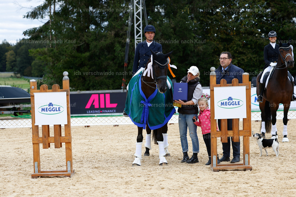 11-Siegerehrung-Dressur S___-StoibPH-834 | working equitationturnier fotograf videograf stoibphotography marixx film working equitation deutschland reitsport turnierfotografie eventfotografie equestrian events