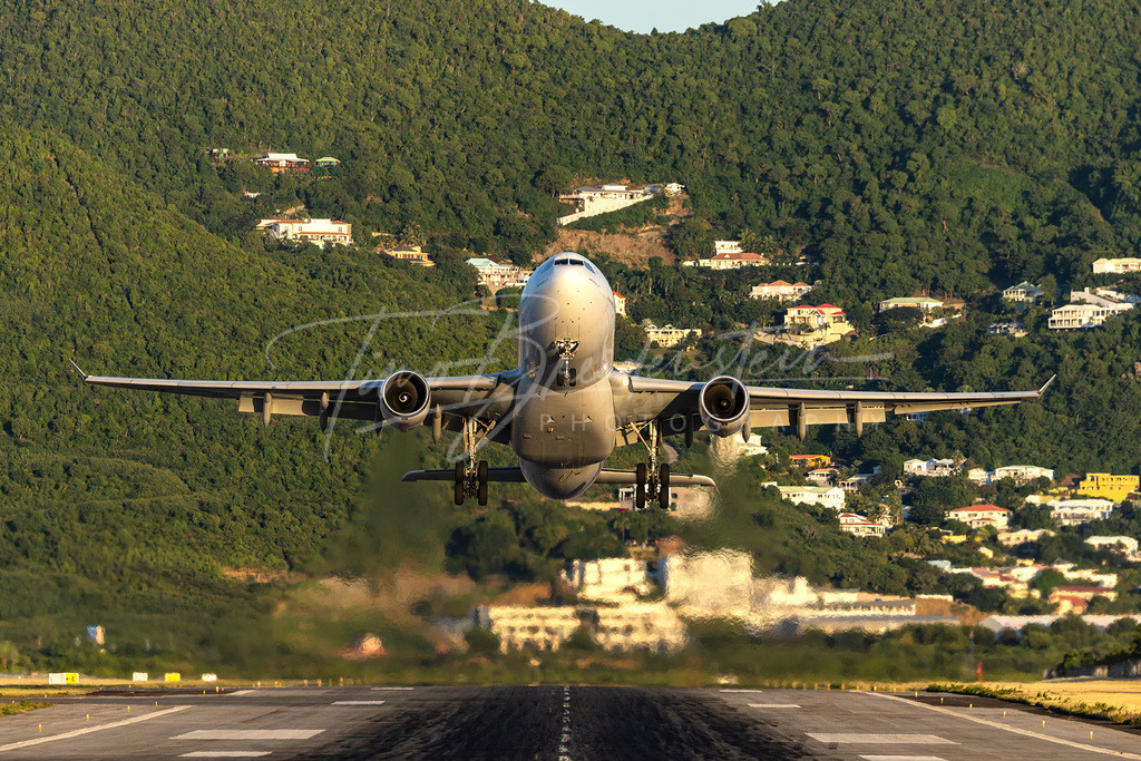 20250109-822A9195 Kopie | Buy high-quality aviation and travel photography prints by professional photographer Timo Breidenstein. Authentic images, professionally printed, worldwide shipping. - Realisiert mit Pictrs.com