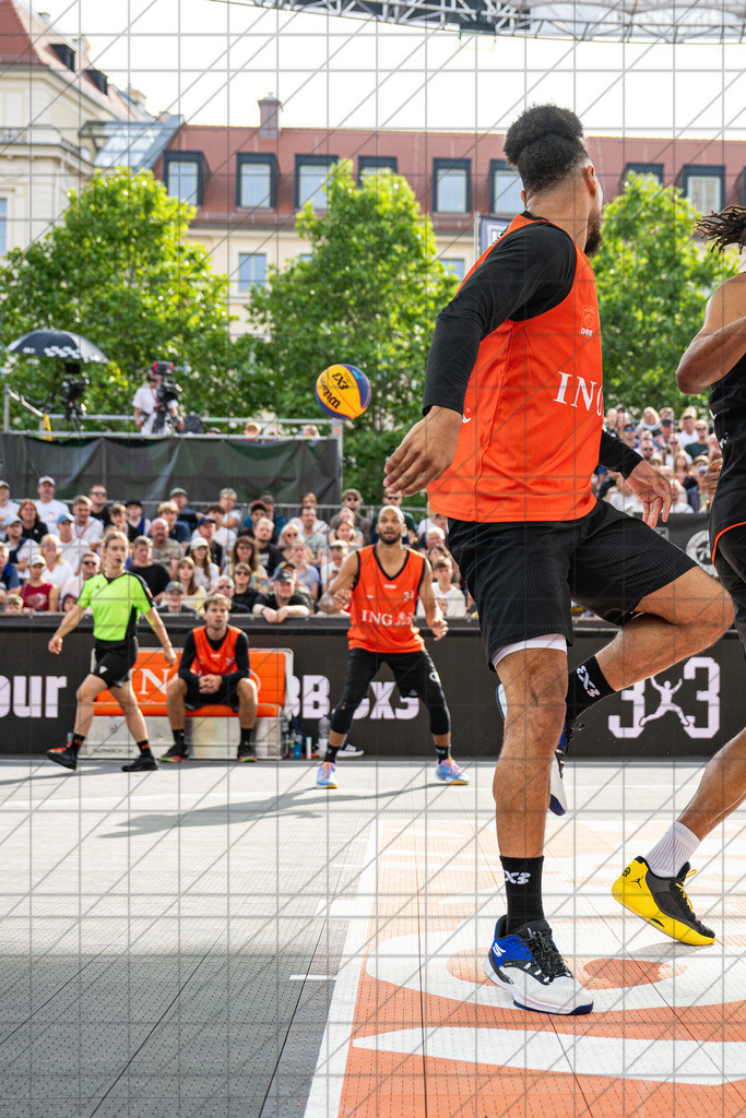 DIE FINALS 2025 | Dt. Meisterschaft 3x3   | 1/2 Finale Männer / Skyliners (orange) vs. Der Stamm (black) //  02.08.25: DIE FINALS 2025 | Dt. Meisterschaft 3x3   / Dresden / Deutschland  //   CREDIT:www.bullenfotos.de, Martin König, Hörner Weg 40, D-49078 Osnabrück, +4917663732967 // Nutzung und Weitergabe nur zu den vereinbarten Zwecken. Presseanfragen an Ersteller. Alle Rechte beim Ersteller. Honorierung nach MFM. - Realisiert mit Pictrs.com