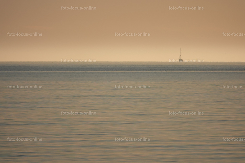 1-april | Landscape photography, spectacular waves, Atlantic Ocean, Baltic Sea