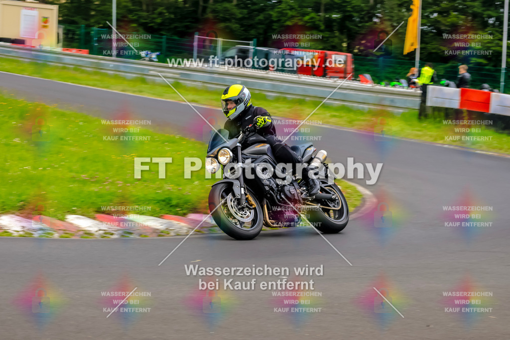 VBK-7428 | Hier findet Ihr Bilder von Touristenfahrten auf der Nürburgring Nordschleife oder von anderen Veranstaltungen die ich besucht habe. Viel Spass beim Durch Schauen 
