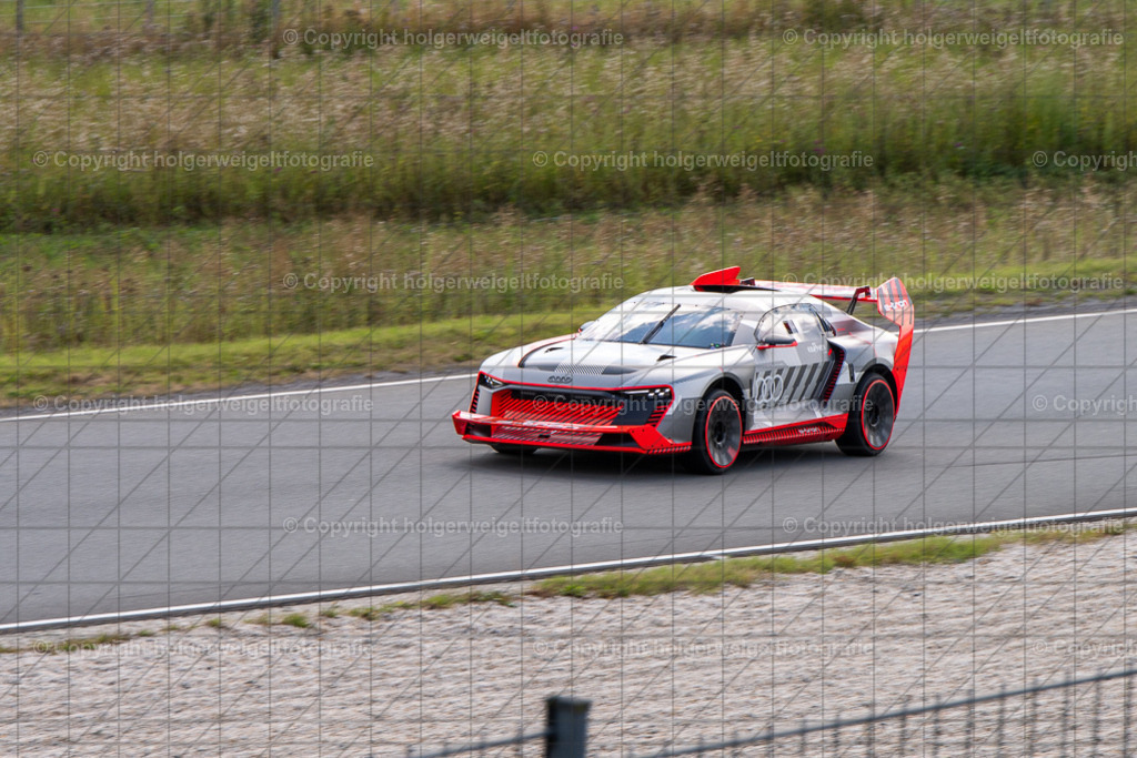 20250906160917D75_6568 | Bitte beachten!!!
Alle Fotos dieser Galerie sind nur grundbearbeitet. Im Falle eines Verkaufs, werde ich die Fotots noch mit dem nötigen Feinschliff versehen. - Realisiert mit Pictrs.com