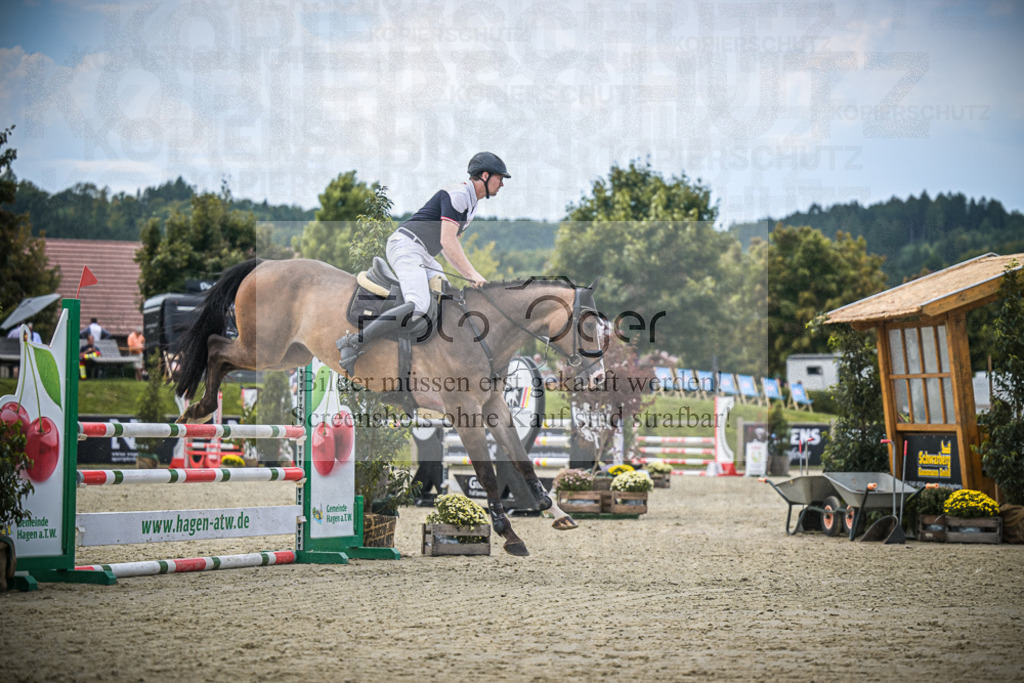 DOS_5429 | Entdecke hochwertige Reitturnierfotos von Foto Oger. Professionell, emotional und authentisch – jetzt Lieblingsmomente im Shop bestellen.Deutschlandweite Turnierfotografie. - Realisiert mit Pictrs.com