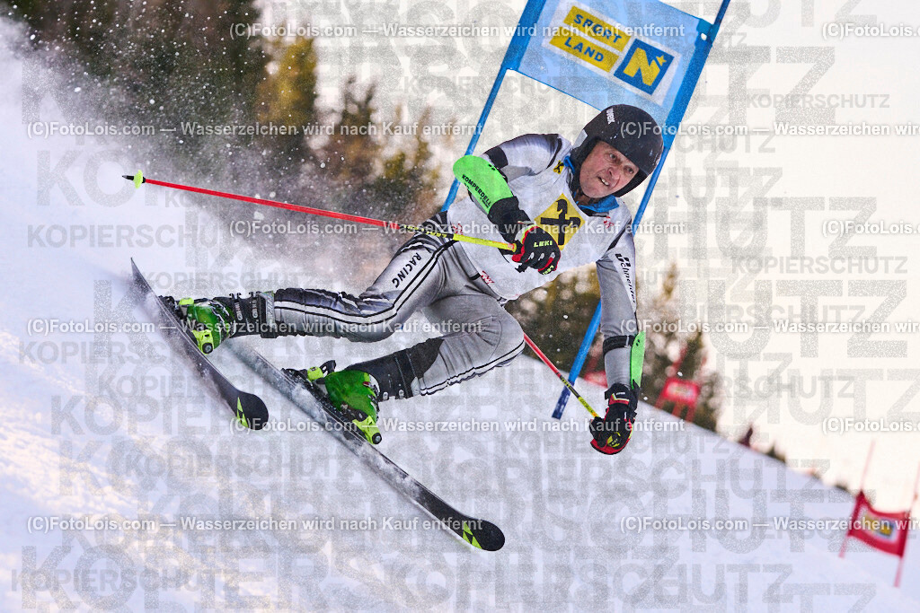 ALP0325_MastersCup-RTL-I_LKHF_Sigmund Karl | NÖ Raiffeisen MastersCup, Jugend - Damen - Herren, Riesentorlauf-Rennen 1 auf der Fuchswaldpiste, durchführender Verein: Schiklub Lackenhof, So 9. Februar 2025.