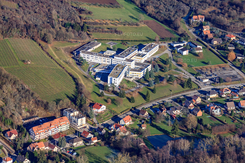 Vue aérienne: Centre Hospitalier de la Lauter - Wissembourg à Wissembourg dans le département Bas Rhin, France – .Photo: IMG_48415.jpg prise le 11/12/2011 par Werner Riehm/FLY-FOTO.eu – Résolution de l'original: 4752 x 3168 px – Centre Hospitalier - Wissembourg