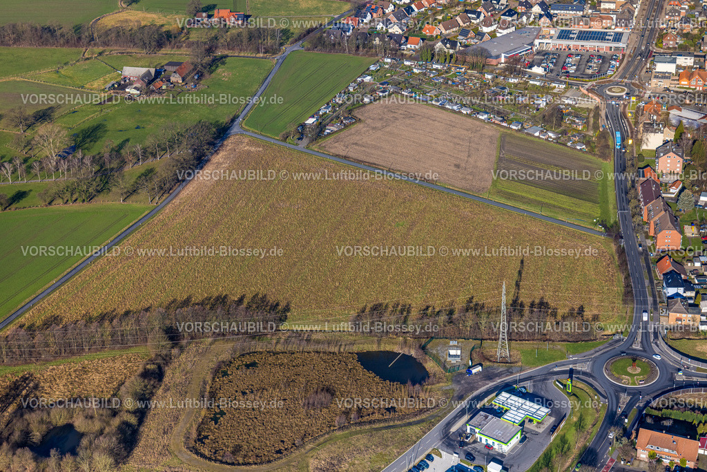 Selm230205426 | Luftbild, Ortsansicht mit Kreisverkehr Kreisstraße und Bundesstraße B236, Freifläche, Beifang, Selm, Münsterland, Nordrhein-Westfalen, Deutschland
