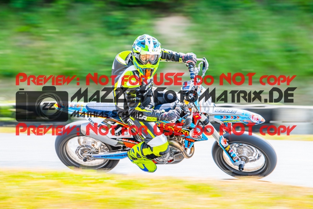 MaZZes_FotoMatrix_220528_4953 | Fotograf Mathias Schmid
Sportfotograf,
Eventfotograf,
Hochzeitsfotograf,
Portraitfotograf