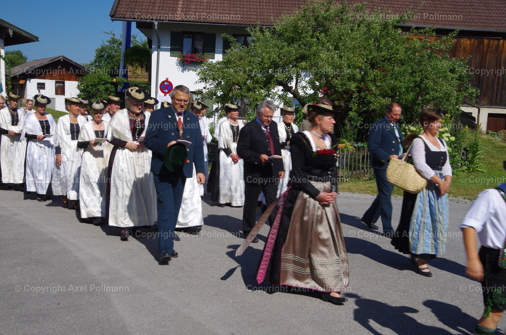 IMGP5412 | fotografiert von Axel PollmannLeonhardi Wallfahrt Benediktbeuern und Murnau, Fronleichnam, Fasching, Landschaft im Loisachtal und Benediktbeuern  - Realisiert mit Pictrs.com