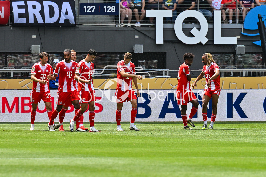 FC Bayern München - TQL Stadium | Jubel der Bayern nach dem Treffer zum 4-0 durch Kingsley COMAN (FC Bayern Muenchen 11) / Tor / Torschuetze / Freude / Happy / FIFA Club World Cup: FC Bayern Muenchen - Auchkland City FC, TQL Stadium am 15.06.2025 / BLD / ZDF / NOT FOR SALE IN USA
