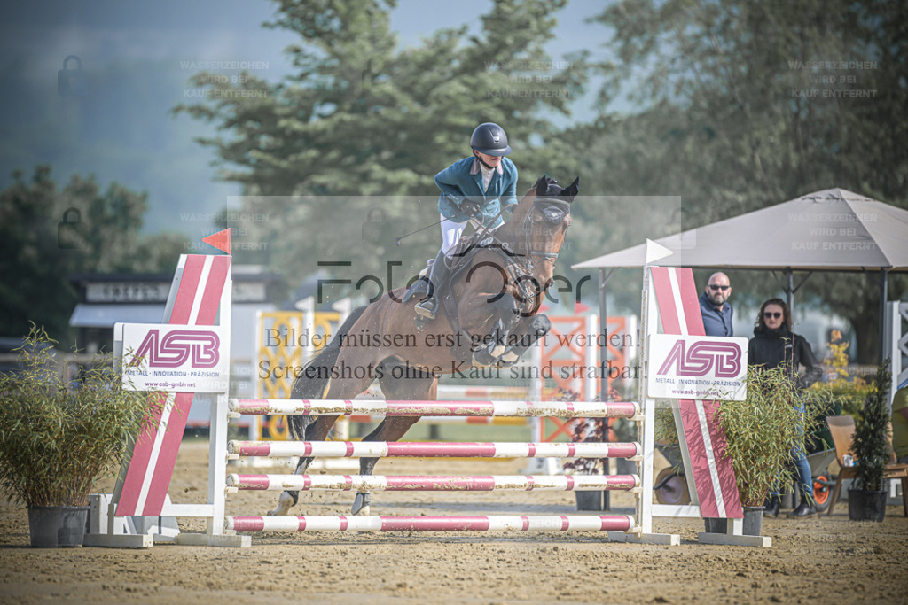 20240511-DOS_2964 | Entdecke hochwertige Reitturnierfotos von Foto Oger. Professionell, emotional und authentisch – jetzt Lieblingsmomente im Shop bestellen. - Realisiert mit Pictrs.com