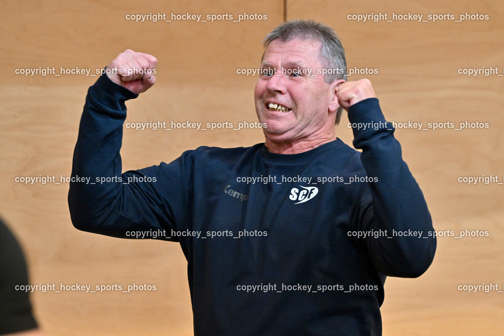 SC Ferlach vs. roomz JAGS Vöslau | Jubel Obmann SC Ferlach Walter PERKOUNIG, SC Ferlach vs. roomz JAGS Vöslau, SC Ferlach vs. roomz JAGS Vöslau am 08.11.2025 in Ferlach (Ballspielhalle Ferlach), Austria, (Photo by Bernd Stefan)