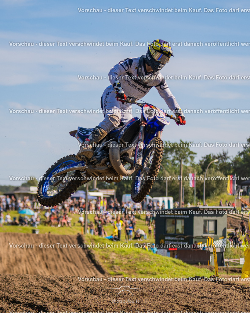 09_21_LM_Schenkenhorst-9148 | Sportfotografin aus Berlin-Brandenburg mit Fokus auf Motocross. Ich halte deine sportliche Leistung und echte Emotionen auf und neben der Strecke professionell fest. Entdecke die Fotos von deinem Rennen und bestelle sie direkt hier im Shop.