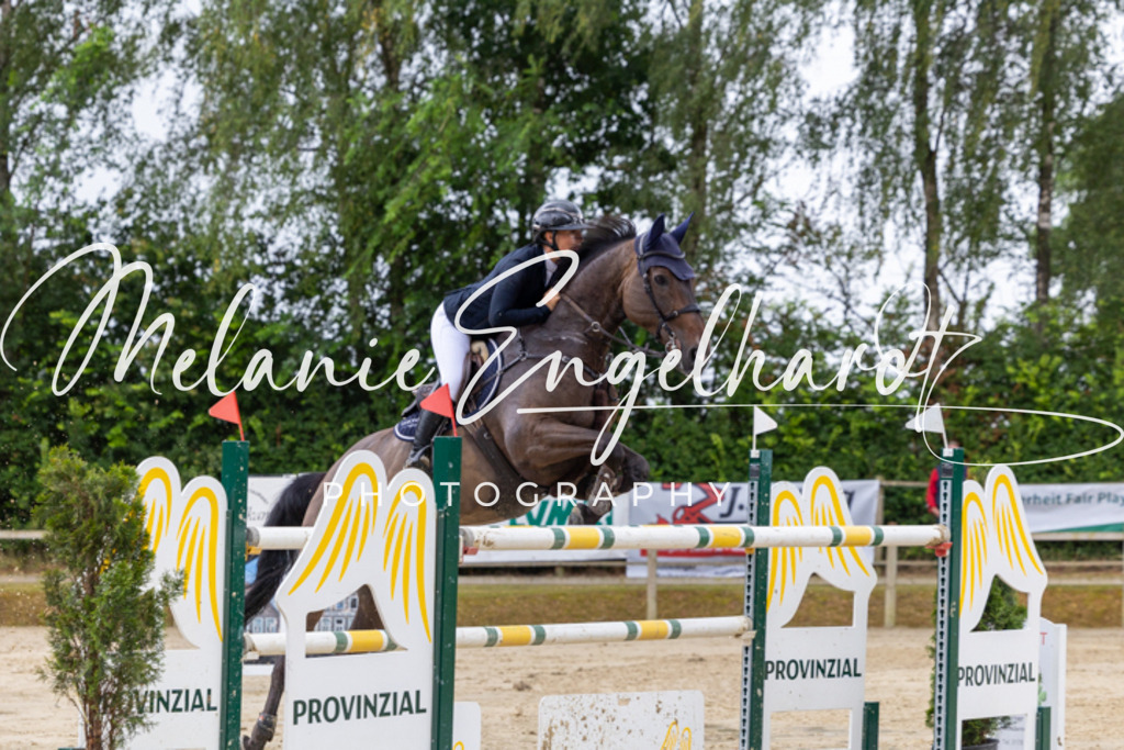 7I8A9249 | melanie-engelhardt-photography - Realisiert mit Pictrs.com