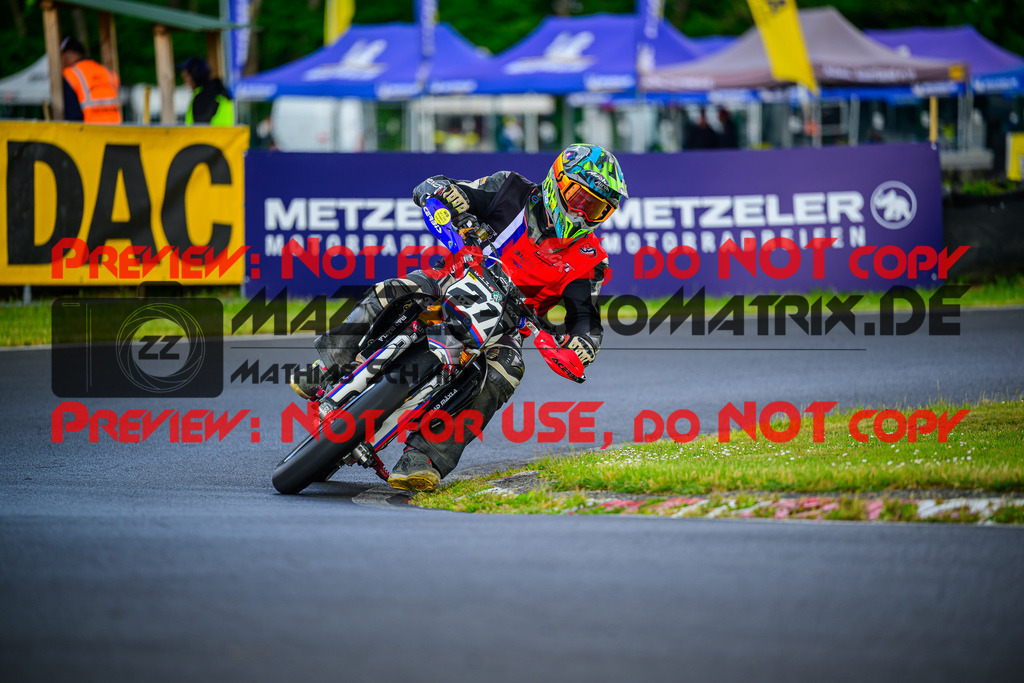 MaZZes_Fotomatrix_20250517_6021986_2761 | UE40