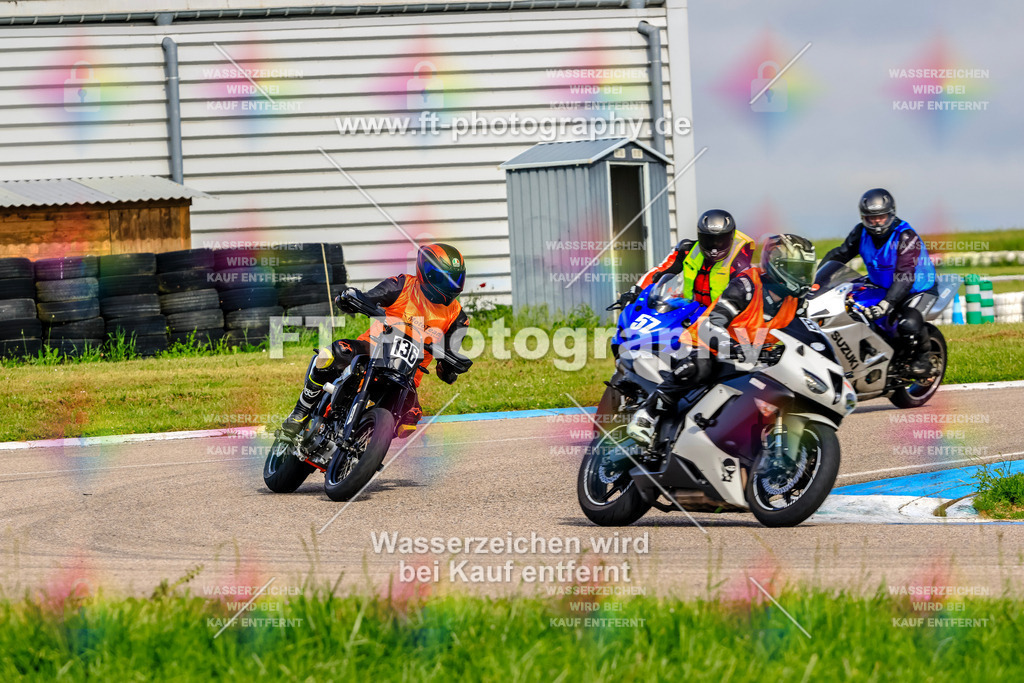 MotoTeam-8438 | Hier findet Ihr Bilder von Touristenfahrten auf der Nürburgring Nordschleife oder von anderen Veranstaltungen die ich besucht habe. Viel Spass beim Durch Schauen 