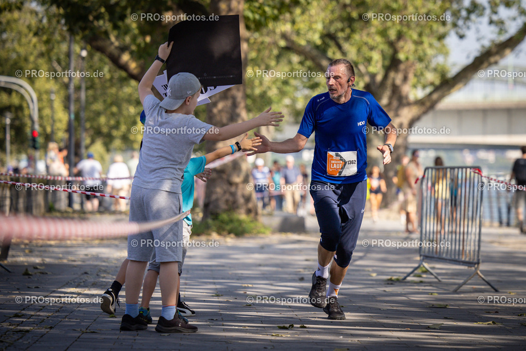 OBI ASV Koelner Brueckenlauf; Koeln, 10.09.23 | Impressionen vom OBI ASV Koelner Brueckenlauf am 10.09.23 am Olympiamuseum in Koeln (Deutschland). Foto: BEAUTIFUL SPORTS/Axel Kohring