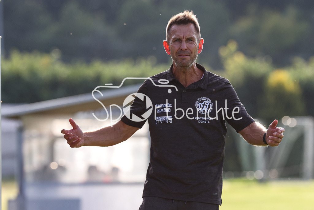 VfR Neuburg - TSV Hollenbach | Neuburg Trainer Marco KÜNTZEL