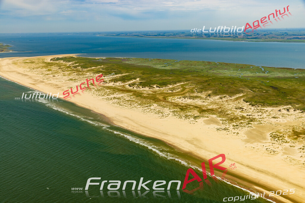 Schöne Luftaufnahme als Geschenk in  Norderney - Die Luftbildaufnahme wurde 2025 vom UL-Flugzeug heraus erstellt ( keine Drohne ) - Hochauflösende Luftaufnahme -Nicht vergleichbar mit Google Maps oder Satelittenbilder- Die Geschenkidee !Mit Lizenz und Bildrechte bestellbar