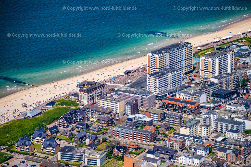 Sylt_Westerland_Miramar_Hotel_ELS_0425210625 | SYLT 21.06.2025 Hochhaus- Gebäude der Hotelanlage " Hotel Miramar " an der Dünenstraße im Ortsteil Westerland in Sylt Nordsee - Insel im Bundesland Schleswig-Holstein, Deutschland. Weiterführende Informationen bei: Kreis Hotel GmbH & Co. KG. // High-rise building of the hotel complex " Hotel Miramar " on street Duenenstrasse in the district Westerland in Sylt North Sea Island in the state Schleswig-Holstein, Germany. Further information at: Kreis Hotel GmbH & Co. KG. Foto: Martin Elsen