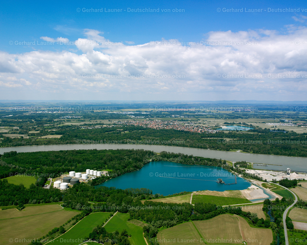 2626194 | Honauer Baggersee RHEINAU 09.06.2006 Uferbereiche am Flußverlauf des Rhein in Rheinau im Bundesland Baden-Württemberg, Deutschland // Riparian zones on the course of the river of the Rhine river in Rheinau in the state Baden-Wuerttemberg, Germany Foto: Gerhard Launer