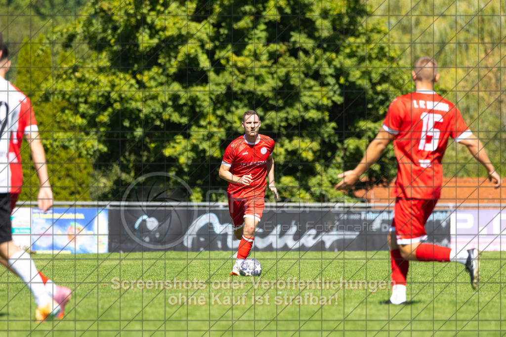 20260906_131920_0115_(c)_by_PhotoPeet | #,1.FC Donzdorf II (rot) vs. SGM Jebenhausen-Bezgenriet (weiß), Fußball, Kreisliga A3 - Bezirk Neckar/Fils, 02. Spieltag, Saison 2026/2027, Rasenplatz Lautertal Stadion, Süßener Straße 16, 73072 Donzdorf, 06.09.2026 - 13:00 Uhr,Foto: PhotoPeet / Sport- &amp; Eventfotografie / Peter Harich