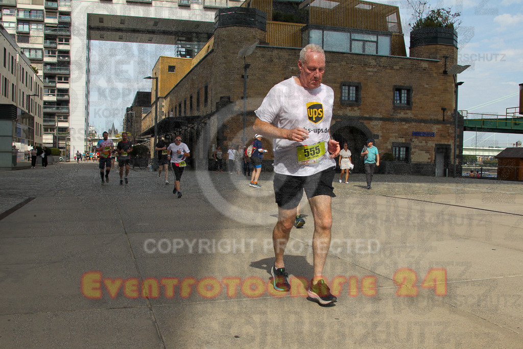 250920_1326_EV4_5583 | Sportfotografie im Rhein-Sieg Kreis, Köln, Bonn, NRW, Rheinland Pfalz, Hessen, etc. Unser Tätigkeitsfeld umfasst den Laufsport vom Volkslauf über den Marathon, Duathlon, Triathon bis zum Ultralauf wie Kölnpfad Ultra oder Schindertrail.