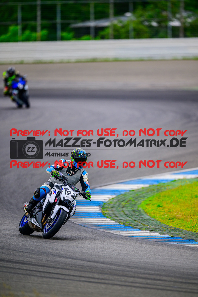 MaZZes_FotoMatrix_240614_6007705_3180 | INST