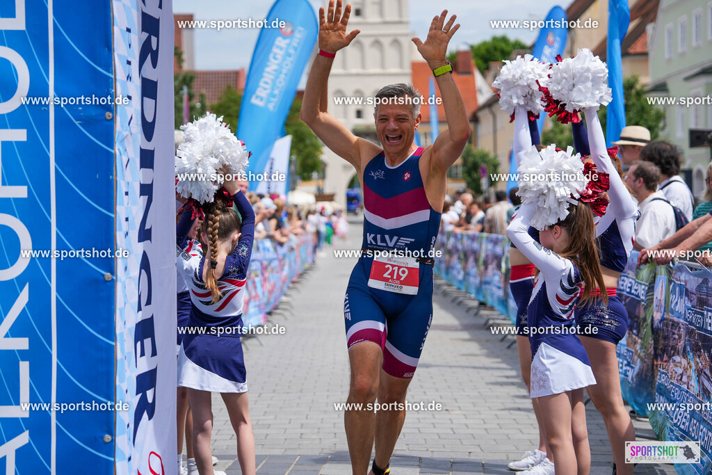 DSC04447 | Stadttriathlon Erding 2025. #yourpictrs #sportshot_your_pictrs @Sportshotphotography #stadttriathlonerding Copyright: www.sportshot.de