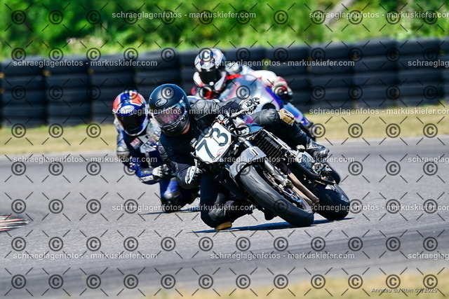 25bc03-1573 | markuskiefer.com - Realisiert mit Pictrs.com