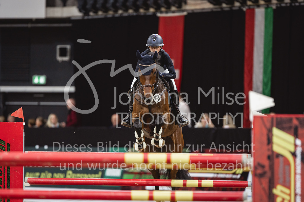 231028_Oldenburg_S1-Spr_Amateure-149 | Deine schönsten Turniermomente als professionelle Fotos! Entdecke hochwertige Pferdesport-Fotografie im Online-Shop. Jetzt Fotos finden & bestellen!
