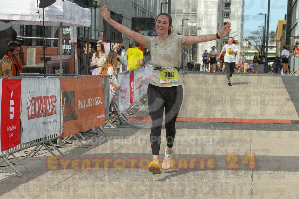 250920_1333_EX1_5505 | Sportfotografie im Rhein-Sieg Kreis, Köln, Bonn, NRW, Rheinland Pfalz, Hessen, etc. Unser Tätigkeitsfeld umfasst den Laufsport vom Volkslauf über den Marathon, Duathlon, Triathon bis zum Ultralauf wie Kölnpfad Ultra oder Schindertrail.