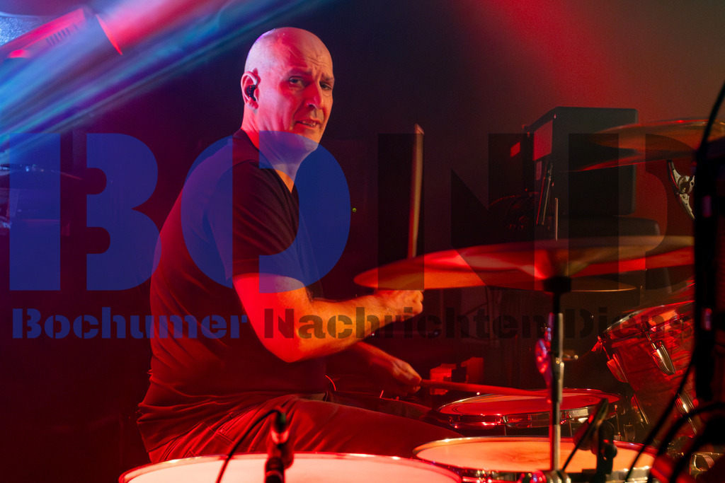 SES_NURPUR20250102-60 | bond - Realisiert mit Pictrs.com