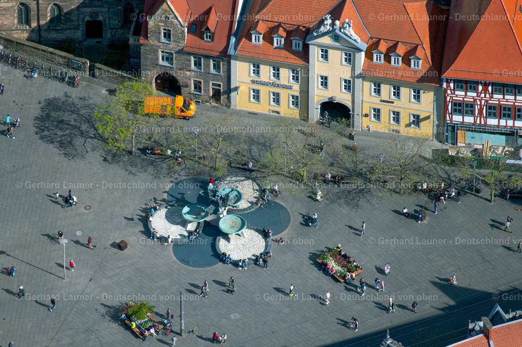 4025658 | ERFURT 06.05.2020 Wasserspiele- Brunnen " Neuer Angerbrunnen " im Ortsteil Altstadt in Erfurt im Bundesland Thüringen, Deutschland. // Water - fountain " Neuer Angerbrunnen " in the district Altstadt in Erfurt in the state Thuringia, Germany. Foto: Gerhard Launer