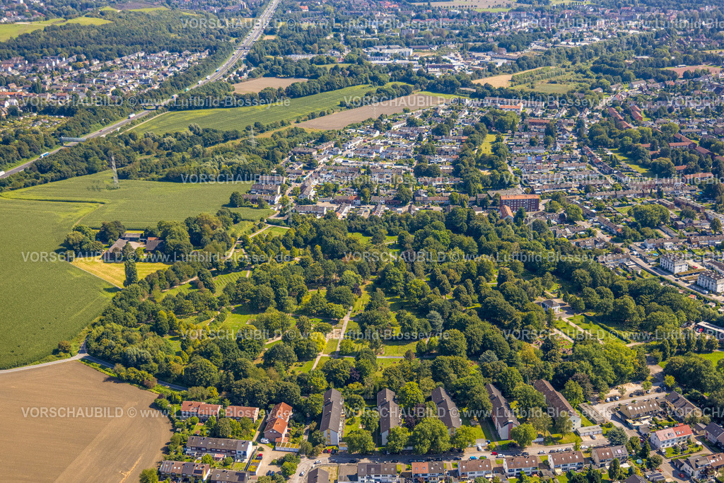 Gladbeck240806132 | Luftbild, Friedhof Brauck Gräberfeld und Wohngebiet, Brauck, Gladbeck, Ruhrgebiet, Nordrhein-Westfalen, Deutschland