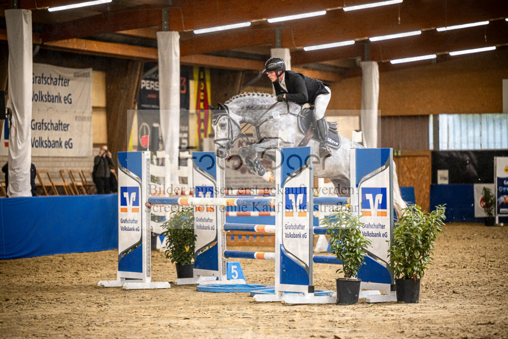 DOS_3677 | Entdecke hochwertige Reitturnierfotos von Foto Oger. Professionell, emotional und authentisch – jetzt Lieblingsmomente im Shop bestellen.Deutschlandweite Turnierfotografie. - Realisiert mit Pictrs.com