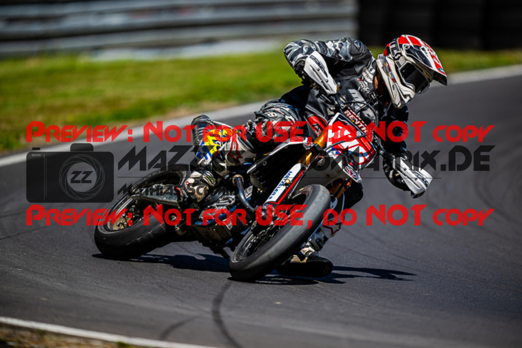 MaZZes_FotoMatrix_220702_8501 | S2