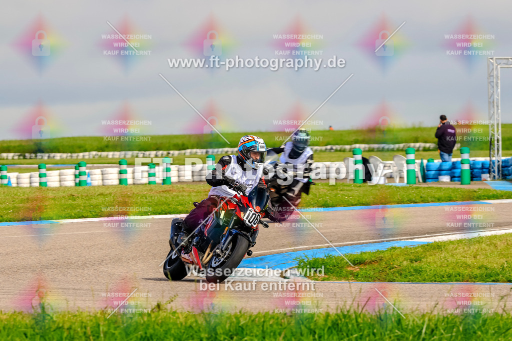 MotoTeam-8418 | Hier findet Ihr Bilder von Touristenfahrten auf der Nürburgring Nordschleife oder von anderen Veranstaltungen die ich besucht habe. Viel Spass beim Durch Schauen 