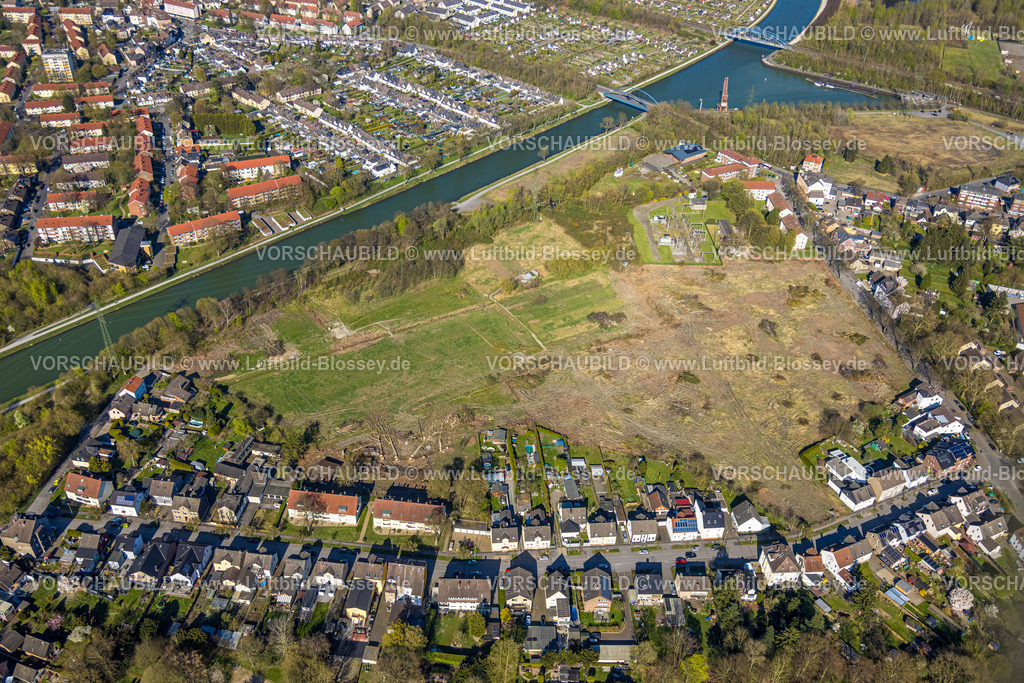 Luenen250403612 | Luftbild, Baustelle Wiesenfläche zwischen Sedanstraße, Saarbrücker Straße und Blücherstraße sowie dem Datteln-Hamm-Kanal für neuen Wohnraum, Lünen, Ruhrgebiet, Nordrhein-Westfalen, Deutschland