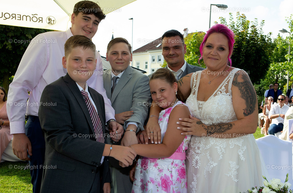 KERSTINFREDYHOCHZEIT_260822_122 | bilder, linz, photo, foto, fussball, sport, fotolui, bundesliga