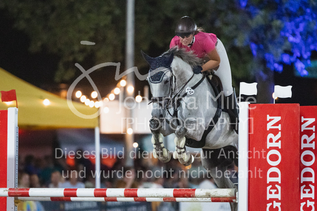 220825_Delbrueck_A1-Mannschaft-424 | Deine schönsten Turniermomente als professionelle Fotos! Entdecke hochwertige Pferdesport-Fotografie im Online-Shop. Jetzt Fotos finden & bestellen!