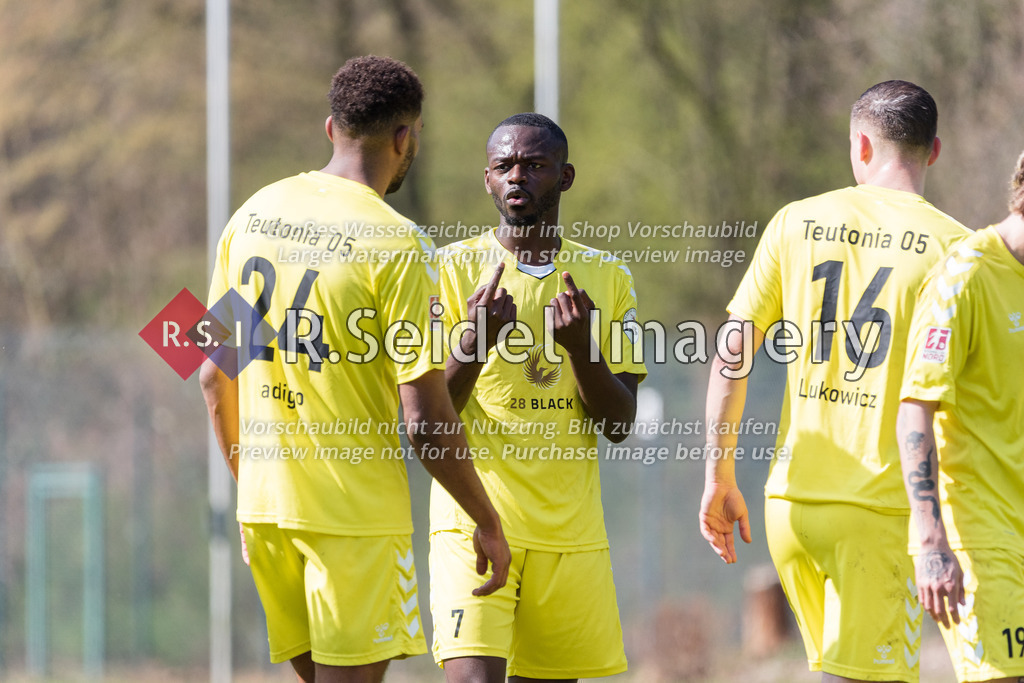 Fußball, Saison 2022/23, LOTTO-Pokal, WTSV Concordia - FC Teutonia 05, Sportpark Hinschenfelde (Hamburg), 10.04.2023, Halbfinale | Kevin Okyere Weidlich (#7, Teutonia)