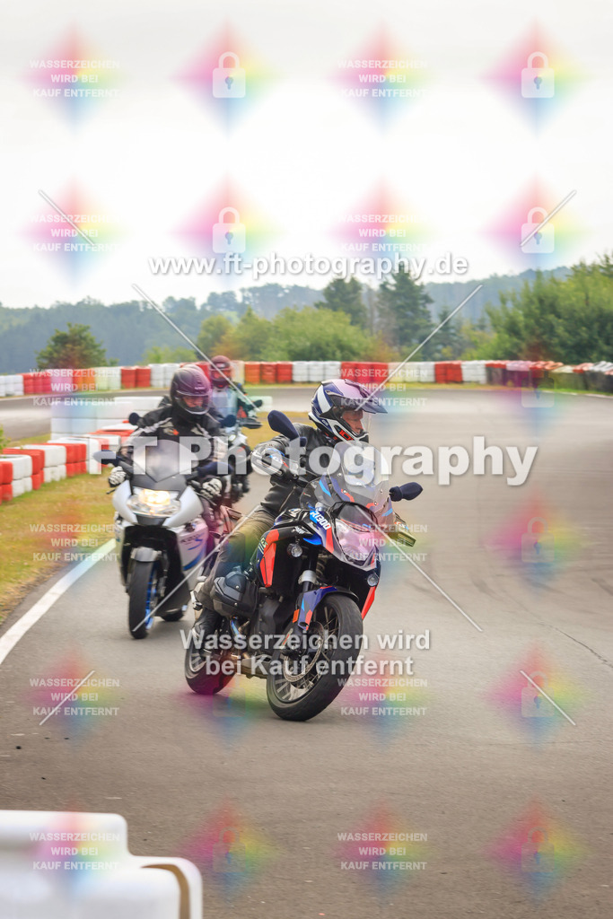 _DSK1974 | Hier findet Ihr Bilder von Touristenfahrten auf der Nürburgring Nordschleife oder von anderen Veranstaltungen die ich besucht habe. Viel Spass beim Durch Schauen 