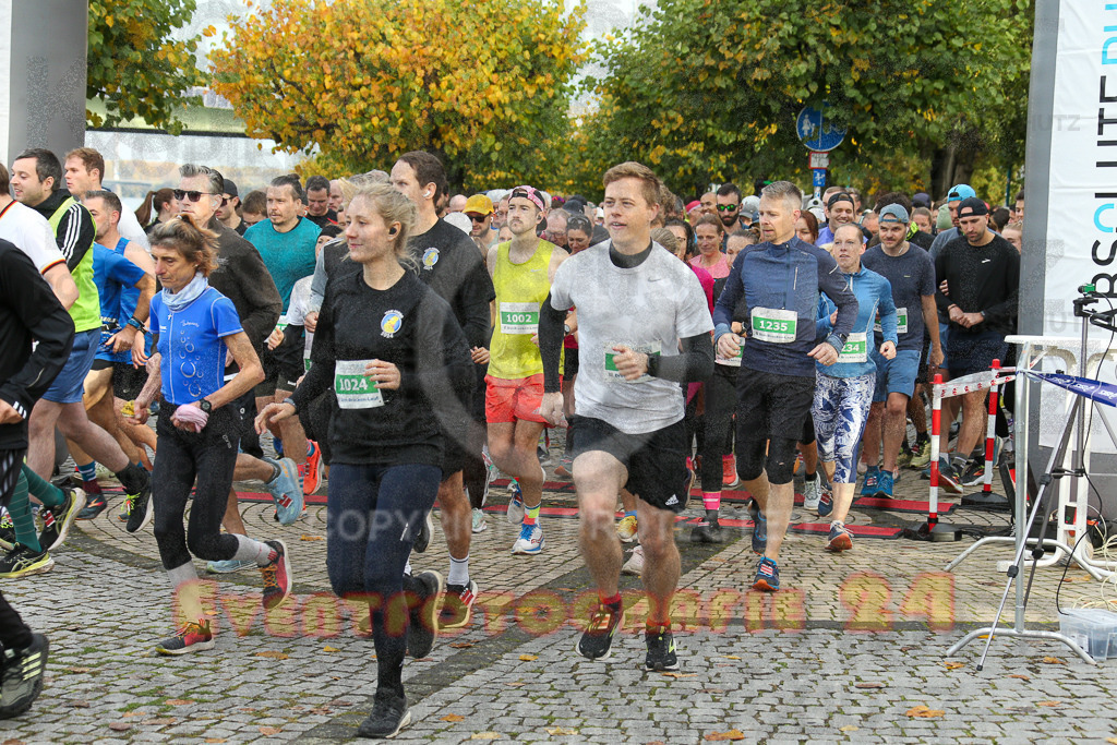 241020_0948_EX1_7073 | Sportfotografie im Rhein-Sieg Kreis, Köln, Bonn, NRW, Rheinland Pfalz, Hessen, etc. Unser Tätigkeitsfeld umfasst den Laufsport vom Volkslauf über den Marathon, Duathlon, Triathon bis zum Ultralauf wie Kölnpfad Ultra oder Schindertrail.