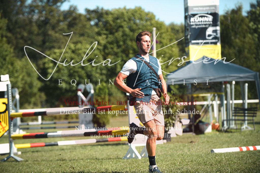 DSC_7571 | Pferde- und Turnierfotografie in Westsachsen. Pferdeportraits, Auftragszeichnungen und intuitive Kunst.