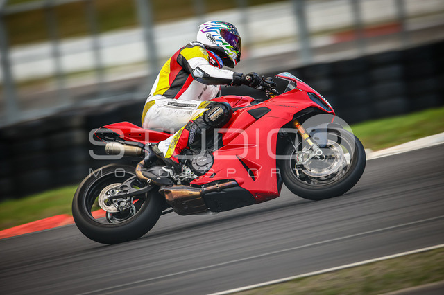 0235-250723NR-006_235 | Deine Full-Service-Agentur für ✔️Videoproduktionen und ✔️Motorsportfotografie Jetzt Angebot anfragen!