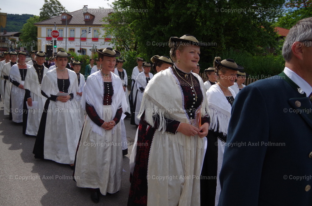 IMGP5485 | fotografiert von Axel PollmannLeonhardi Wallfahrt Benediktbeuern und Murnau, Fronleichnam, Fasching, Landschaft im Loisachtal und Benediktbeuern  - Realisiert mit Pictrs.com